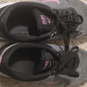 Nike flex experience 8